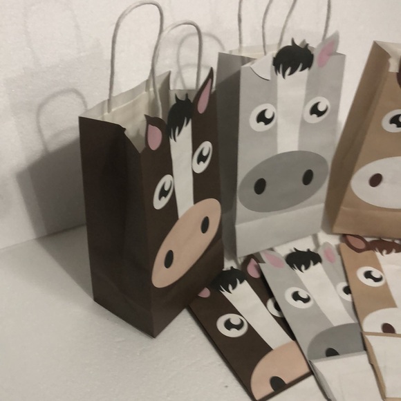 Animal Face Gift Bags bundle of 6 - Picture 2 of 3